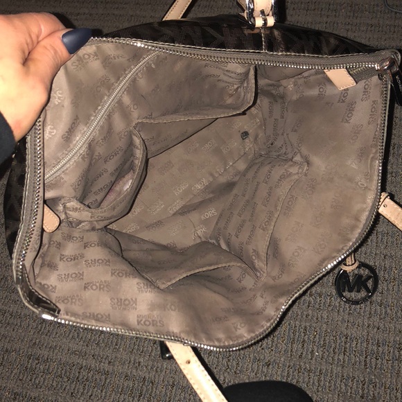 Sold - Picture 3 of 3